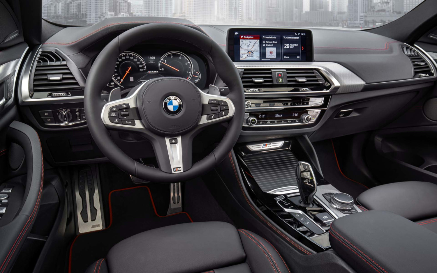 bmw-x4-m40i-2020-suv-drive